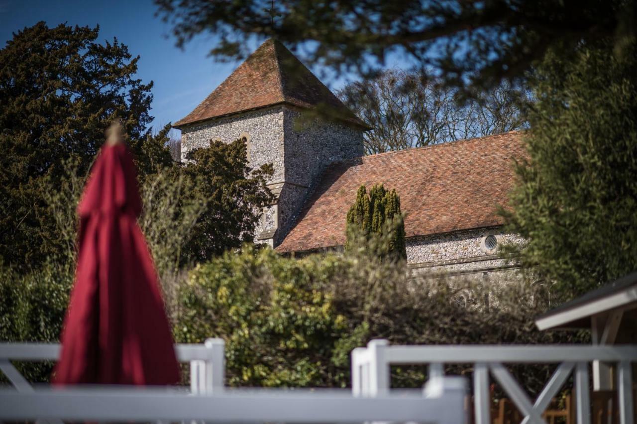 Отель The Marquis Of Granby Alkham Экстерьер фото
